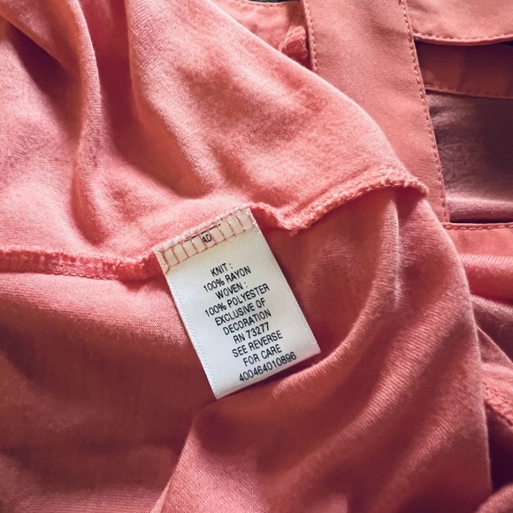 ⭐️BOGO FREE⭐️ Cute Tank with cutout back - Picture 8 of 9